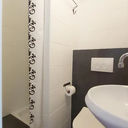 Radomianka Goscinne * Ustronie Morskie